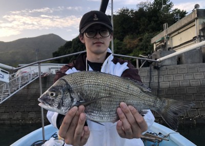 ADC13C6C-4122-4EAB-AA92-0AF4EFF895AD